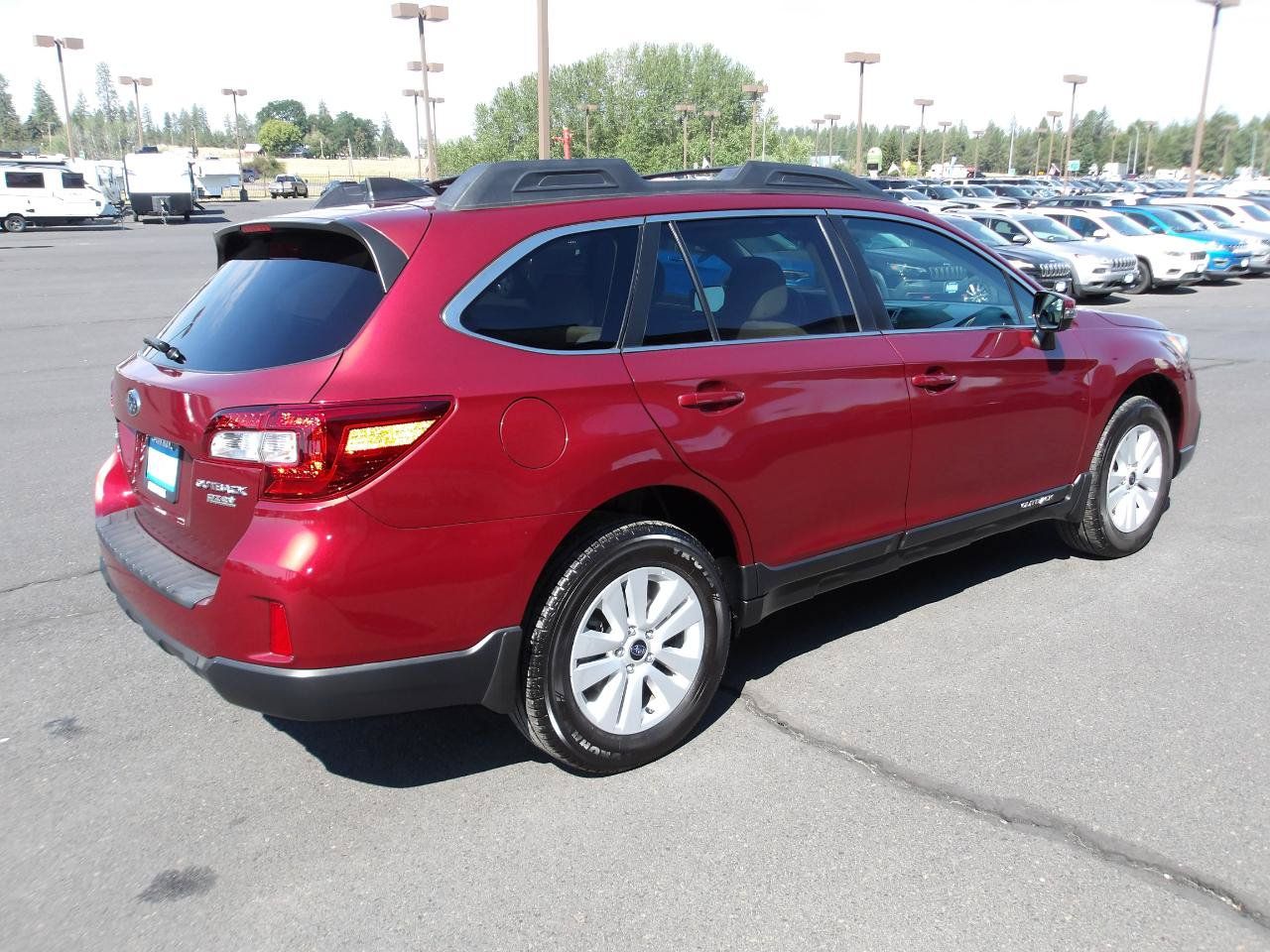 Used 2017 Subaru Outback 2.5i Premium AWD/4WD image 5