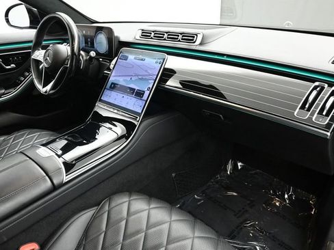 Used 2021 Mercedes-Benz S 580 4MATIC Sedan w/ AMG Line image 25