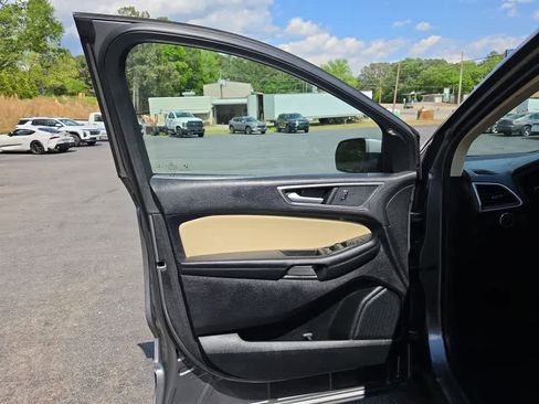 Used 2022 Ford Edge SEL AWD/4WD image 15
