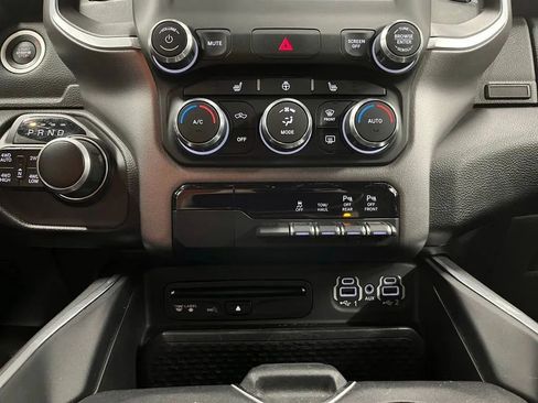 Used 2019 RAM 1500 Big Horn image 14