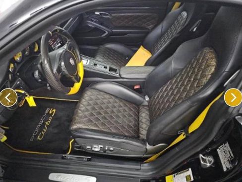 Used 2015 Porsche 911 Turbo S w/ High-end Infotainment Package AWD/4WD image 20