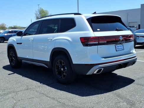 New 2026 Volkswagen Atlas Peak Edition AWD/4WD image 4