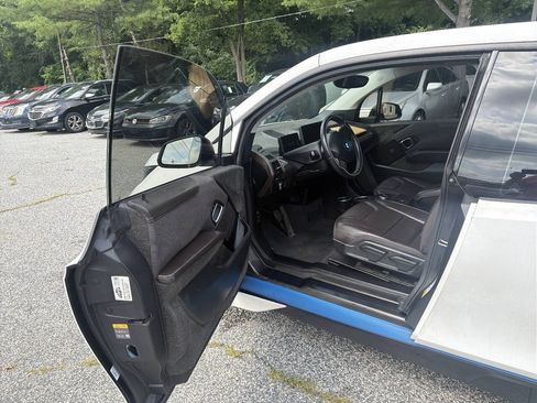 Used 2016 BMW i3 w/ Range Extender RWD image 12