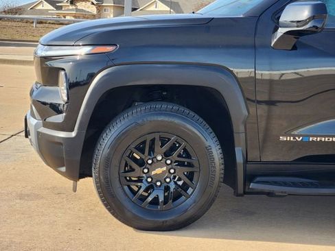 New 2026 Chevrolet Silverado EV LT image 16