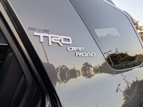 Used 2020 Toyota 4Runner TRD Off-Road Premium image 9