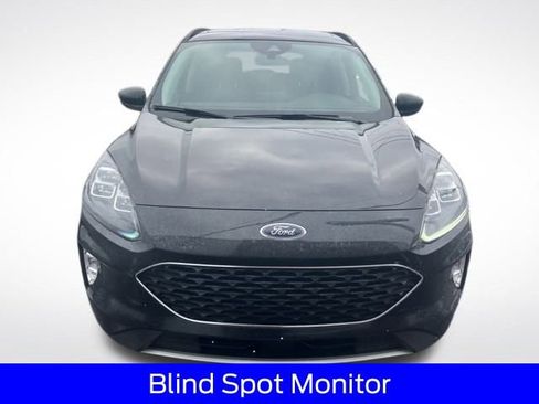 Certified 2022 Ford Escape Titanium w/ Class II Trailer Tow Package image 10