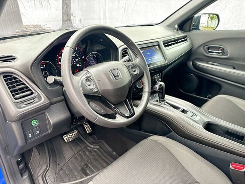 Used 2022 Honda HR-V Sport image 10