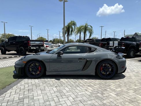 Used 2024 Porsche 718 Cayman GT4 RS RWD image 3