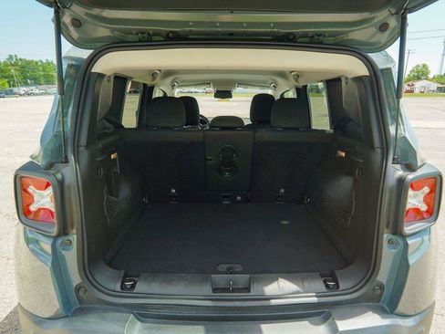 Used 2016 Jeep Renegade Trailhawk AWD/4WD image 12