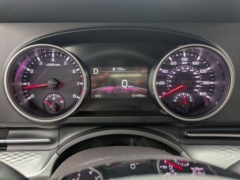 Used 2023 Kia Carnival LX image 28