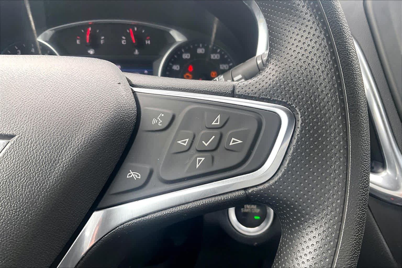 Used 2019 Chevrolet Equinox LT FWD image 25