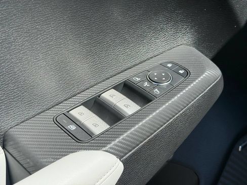 New 2026 Mitsubishi Outlander SEL FWD image 36