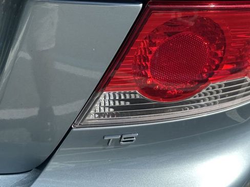 Used 2008 Volvo C70 T5 image 13