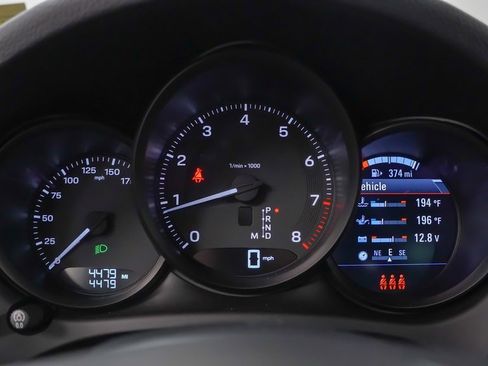 Certified 2025 Porsche Macan image 26