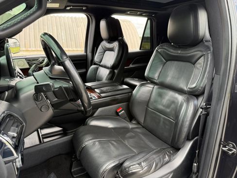 Used 2021 Lincoln Navigator L Reserve image 31