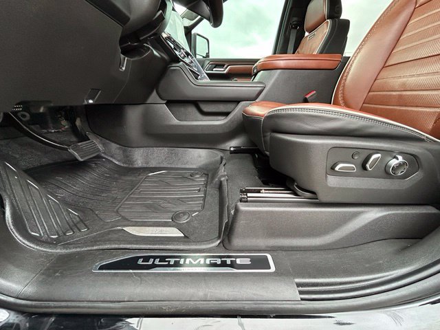 Used 2025 GMC Sierra 3500 Denali Ultimate AWD/4WD image 30