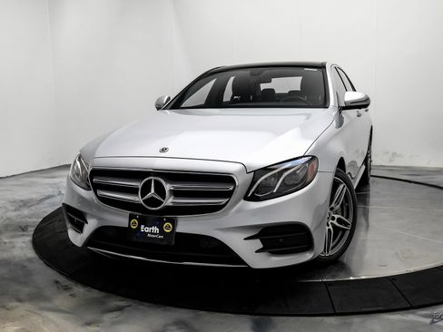 Used 2020 Mercedes-Benz E 350 4MATIC Sedan w/ Parking Assistance Package image 3