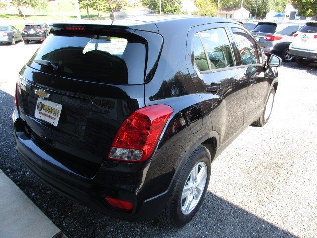 Used 2020 Chevrolet Trax LS FWD image 7