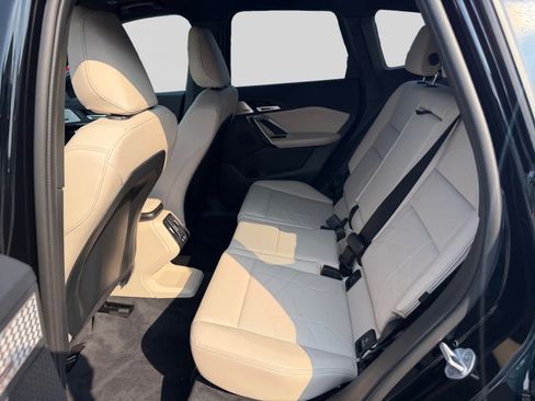 Used 2025 BMW X1 xDrive28i w/ Premium Package AWD/4WD image 15