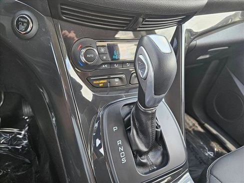 Used 2015 Ford Escape Titanium image 12