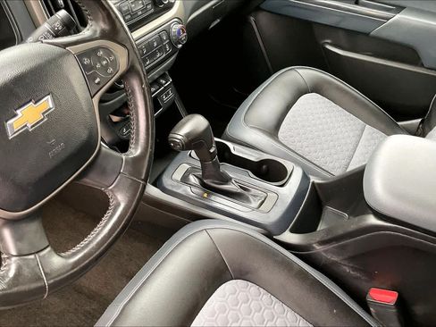 Used 2015 Chevrolet Colorado Z71 AWD/4WD image 14