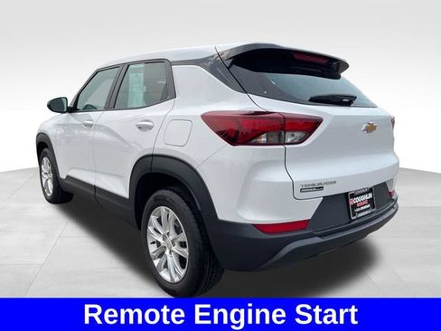 Used 2023 Chevrolet TrailBlazer LS FWD image 3