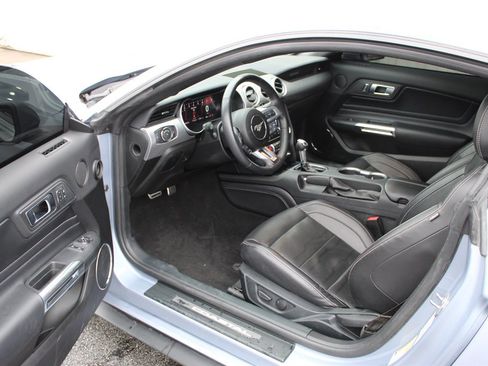 Used 2022 Ford Mustang Premium w/ Equipment Group 201A image 7