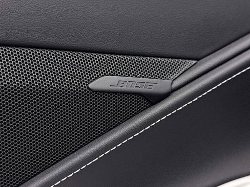 Used 2022 Chevrolet Corvette Stingray Coupe w/ Z51 Performance Package image 6