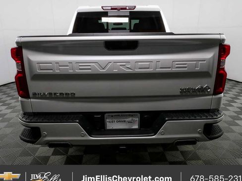 Used 2023 Chevrolet Silverado 1500 High Country w/ High Country Premium Package AWD/4WD image 29