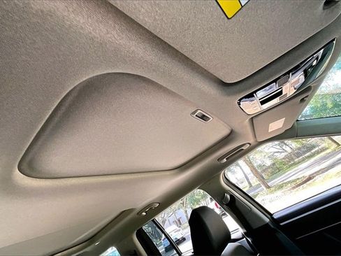 Used 2024 Hyundai Santa Fe Limited image 23