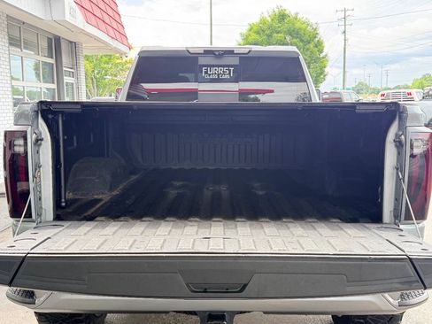 Used 2024 GMC Sierra 2500 Denali Ultimate w/ Max Trailering Package AWD/4WD image 10