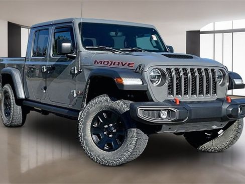 Used 2021 Jeep Gladiator Mojave image 3