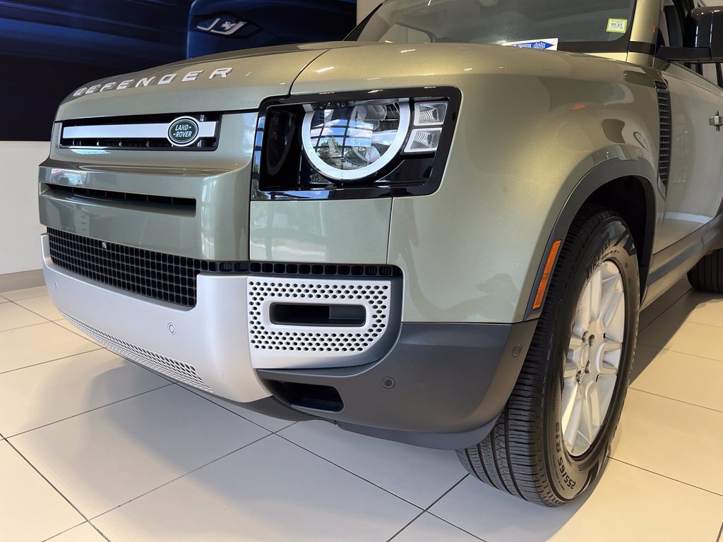 Certified 2020 Land Rover Defender 110 S AWD/4WD image 14