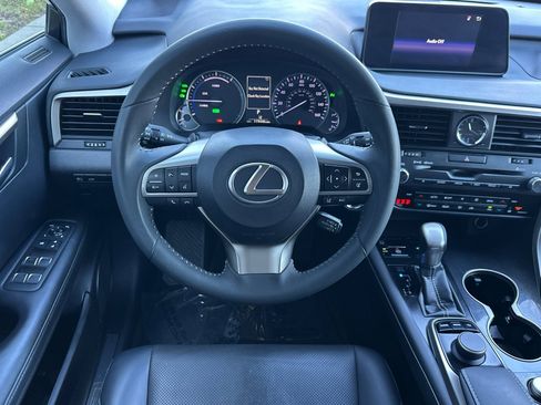 Used 2019 Lexus RX 450h AWD image 18