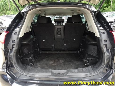 Used 2018 Nissan Rogue S AWD/4WD image 29