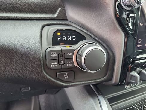 New 2026 RAM 1500 4x4 Crew Cab image 21