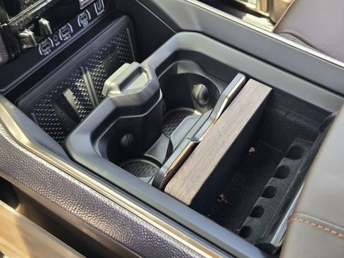 New 2025 RAM 2500 Limited image 18