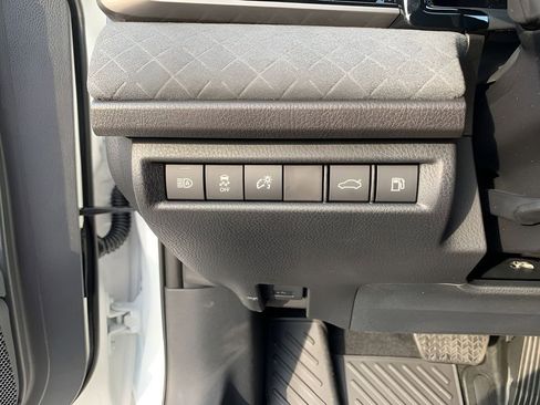 New 2026 Toyota Camry XLE FWD image 27