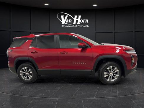 New 2026 Chevrolet Equinox LT w/ Convenience Package II image 2