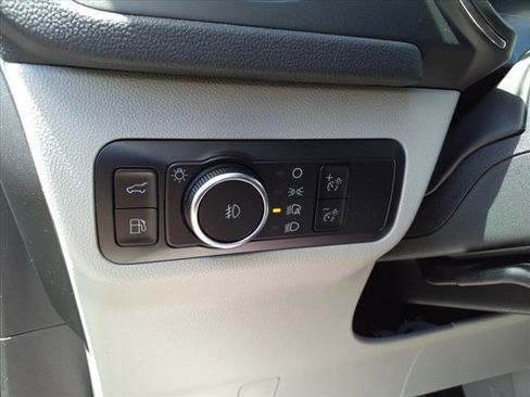 New 2024 Ford Escape SE w/ PHEV Premium Package image 17