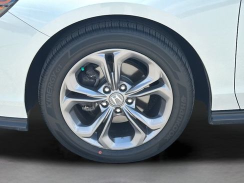 Used 2024 Honda Accord EX image 9
