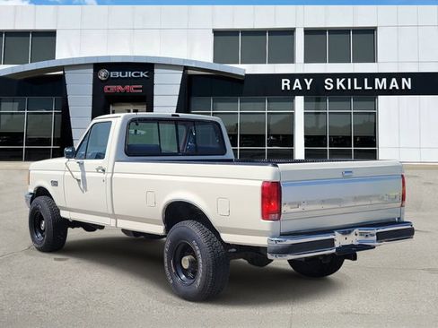 Used 1987 Ford F250 4x4 Regular Cab image 4