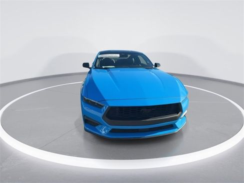 Used 2024 Ford Mustang Premium image 3