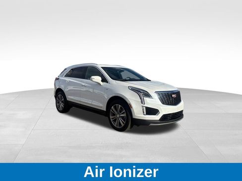 Used 2025 Cadillac XT5 Premium Luxury image 8
