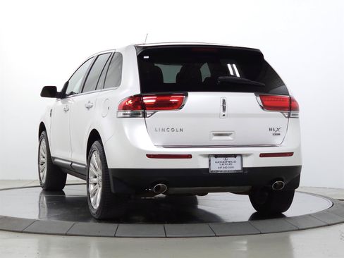 Used 2013 Lincoln MKX AWD image 5