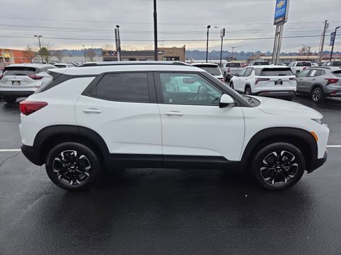Certified 2023 Chevrolet TrailBlazer LT image 2