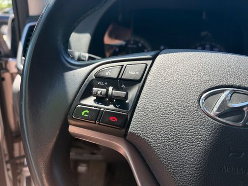 Used 2018 Hyundai Tucson SEL Plus AWD/4WD image 16