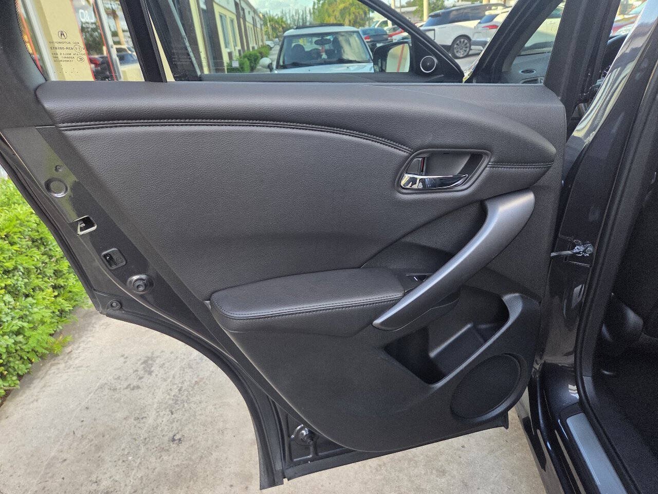 Used 2015 Acura RDX AWD image 17