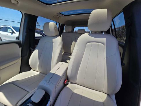 Used 2023 Mercedes-Benz GLB 250 4MATIC image 21