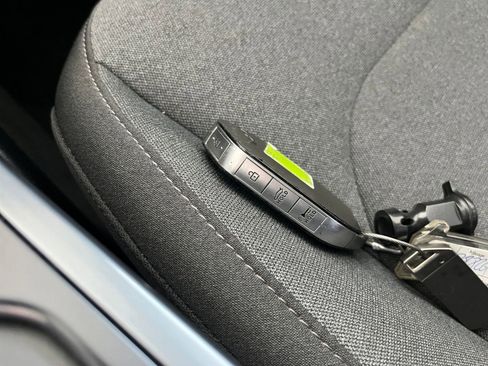 Used 2025 Kia K4 LXS image 22